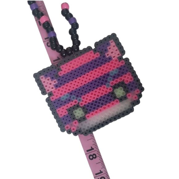 Cheshire Cat Perler Necklace - Picture 2 of 2